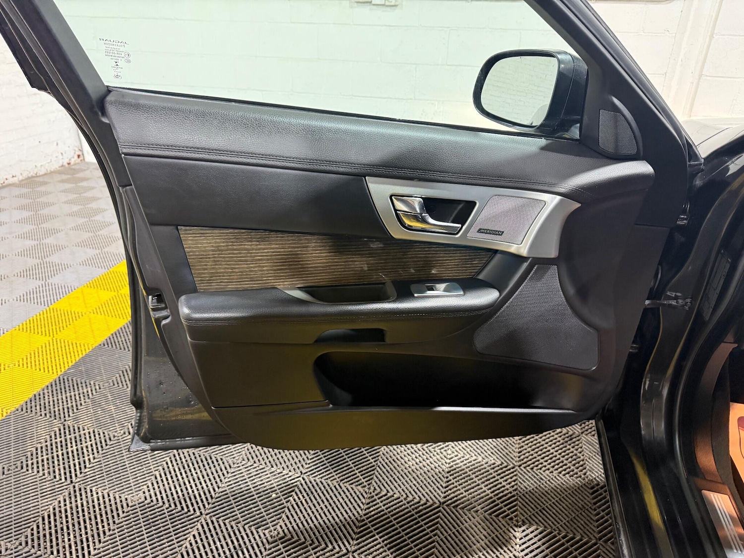 Used Jaguar XF 2015 for sale - 76964586: Photo 57