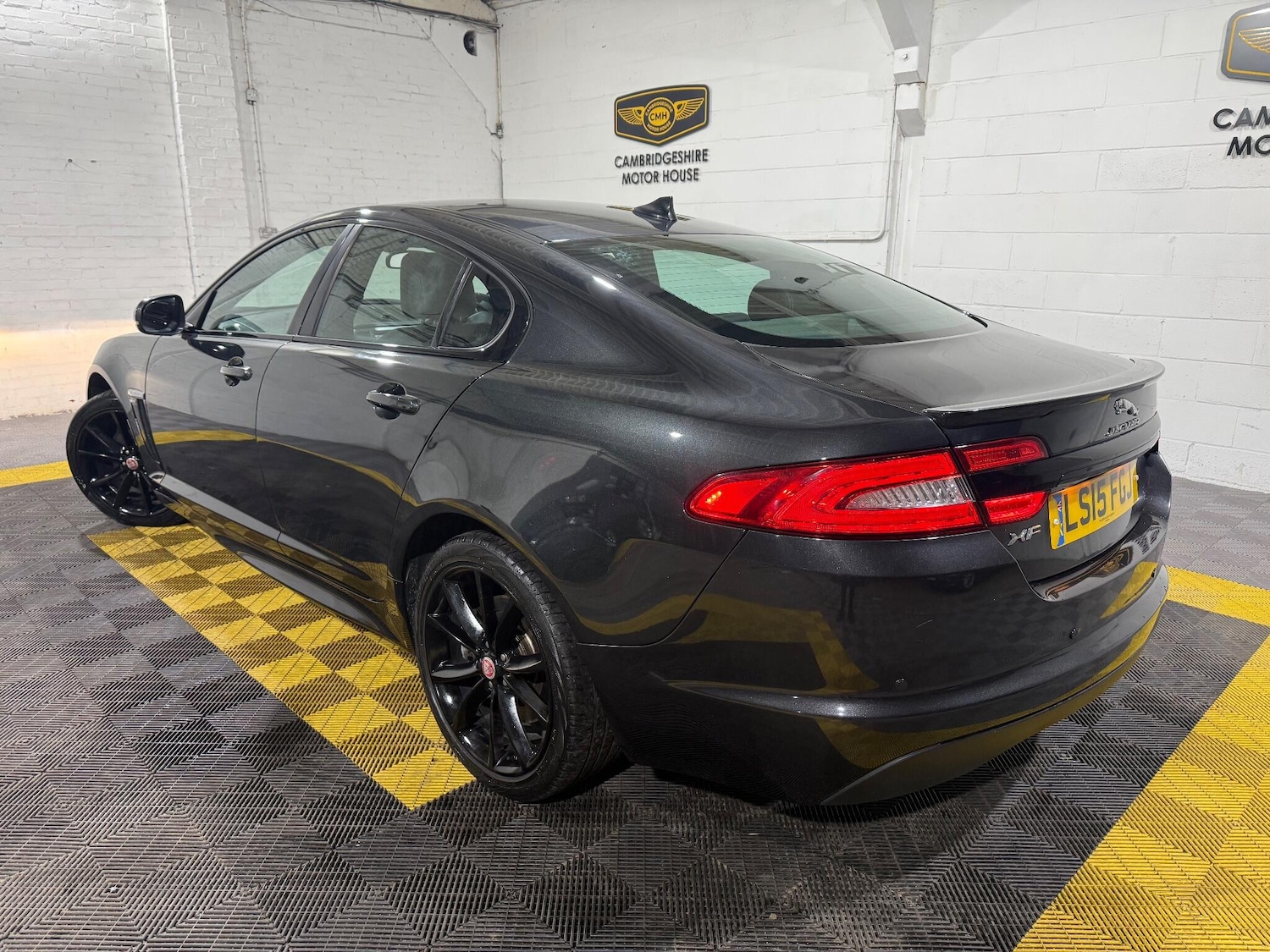 Used Jaguar XF 2015 for sale - 76964586: Photo 8