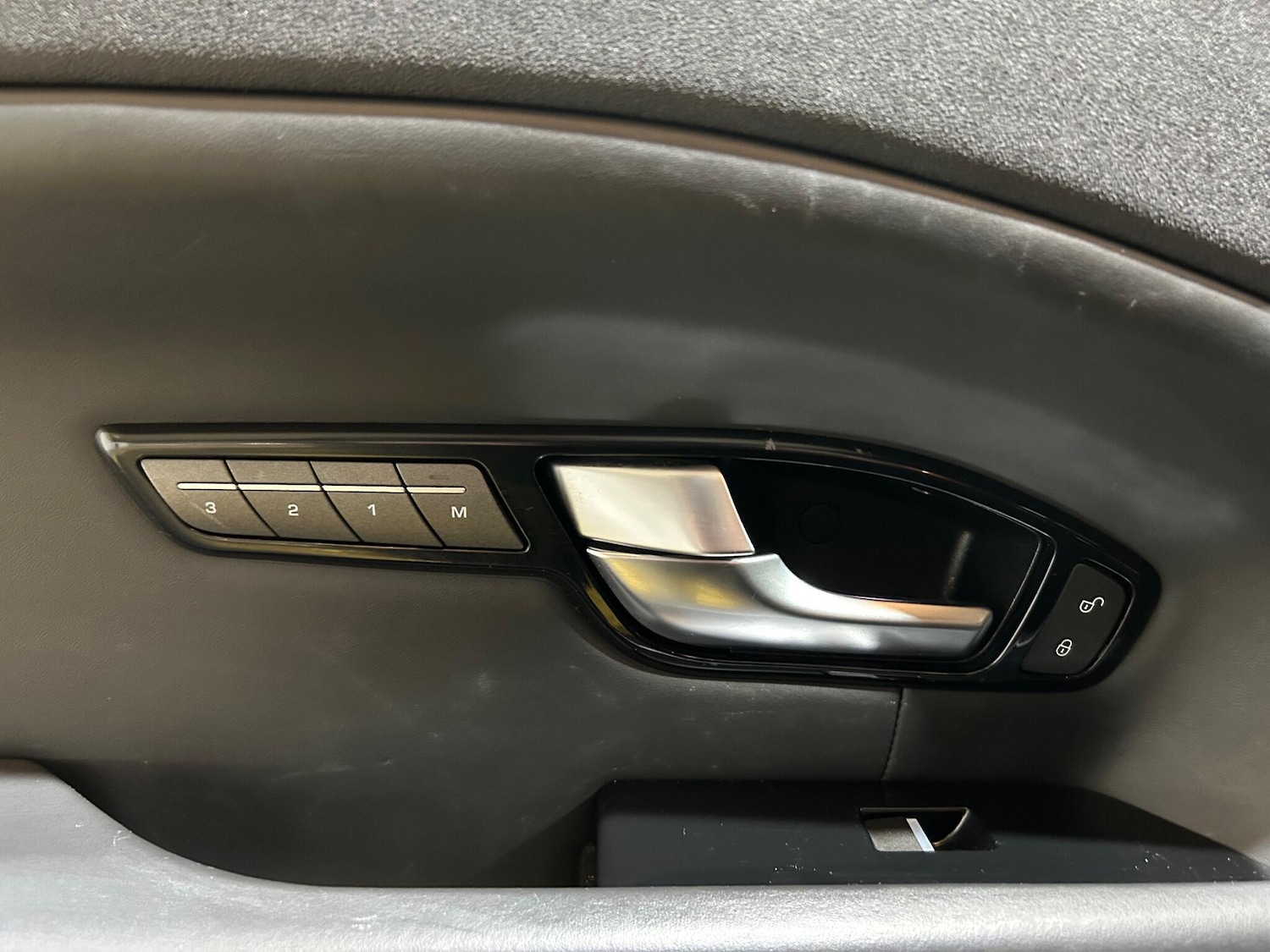 Used Land Rover Range Rover Evoque 2017 for sale - 76592307: Photo 72