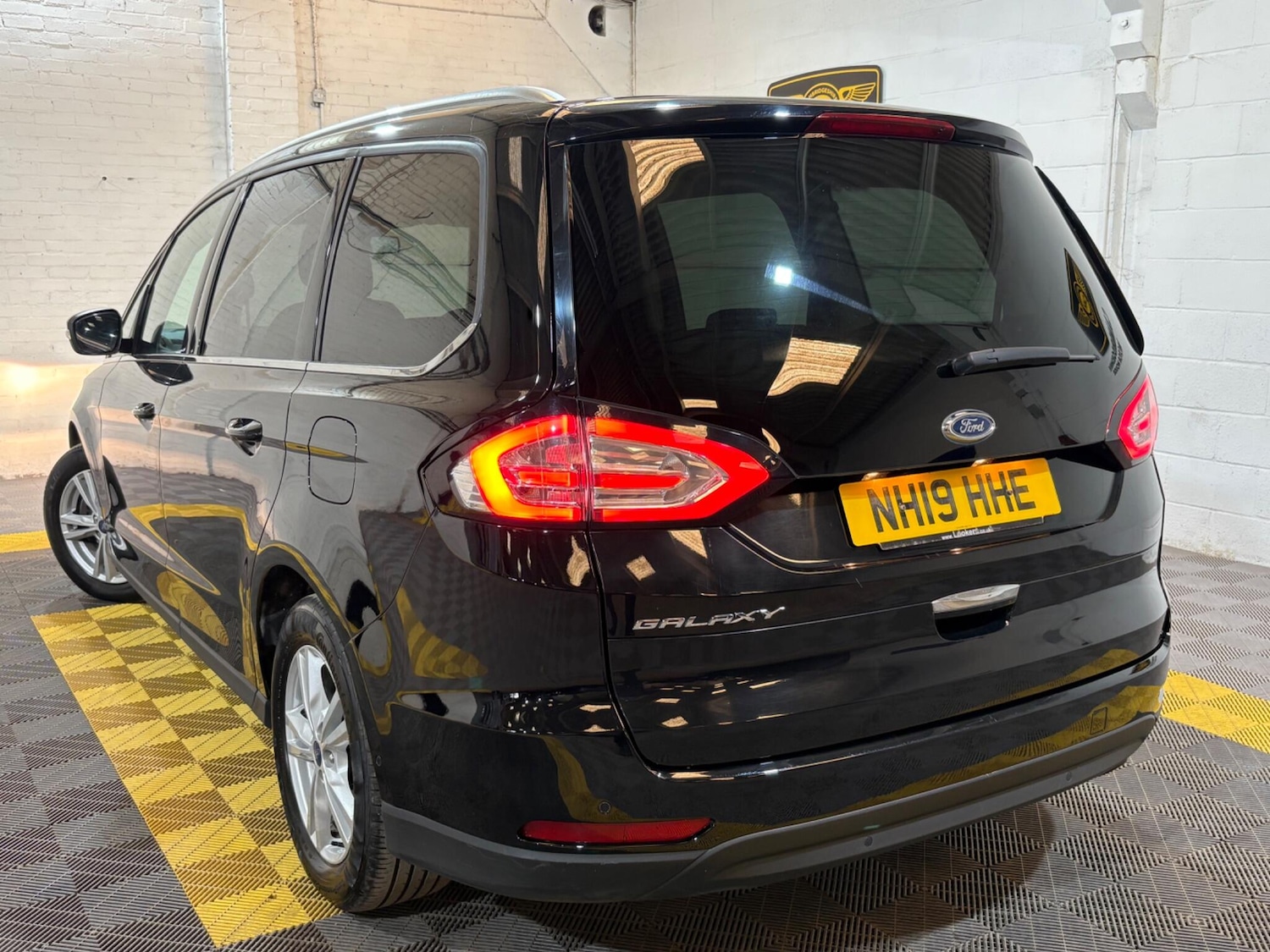 Used Ford Galaxy 2019 for sale - 76991162: Photo 2