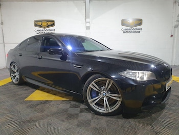 2013 (13) - M5 4dr DCT