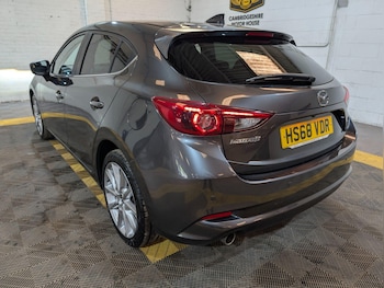Used Mazda Mazda3 2019 for sale - 78704818: Photo