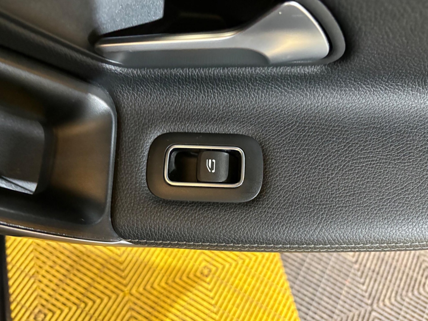 Used Mercedes-Benz A-Class 2019 for sale - 77320304: Photo 44