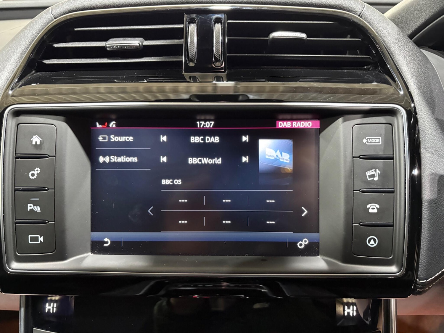 Used Jaguar XE 2017 for sale - 76657105: Photo 18