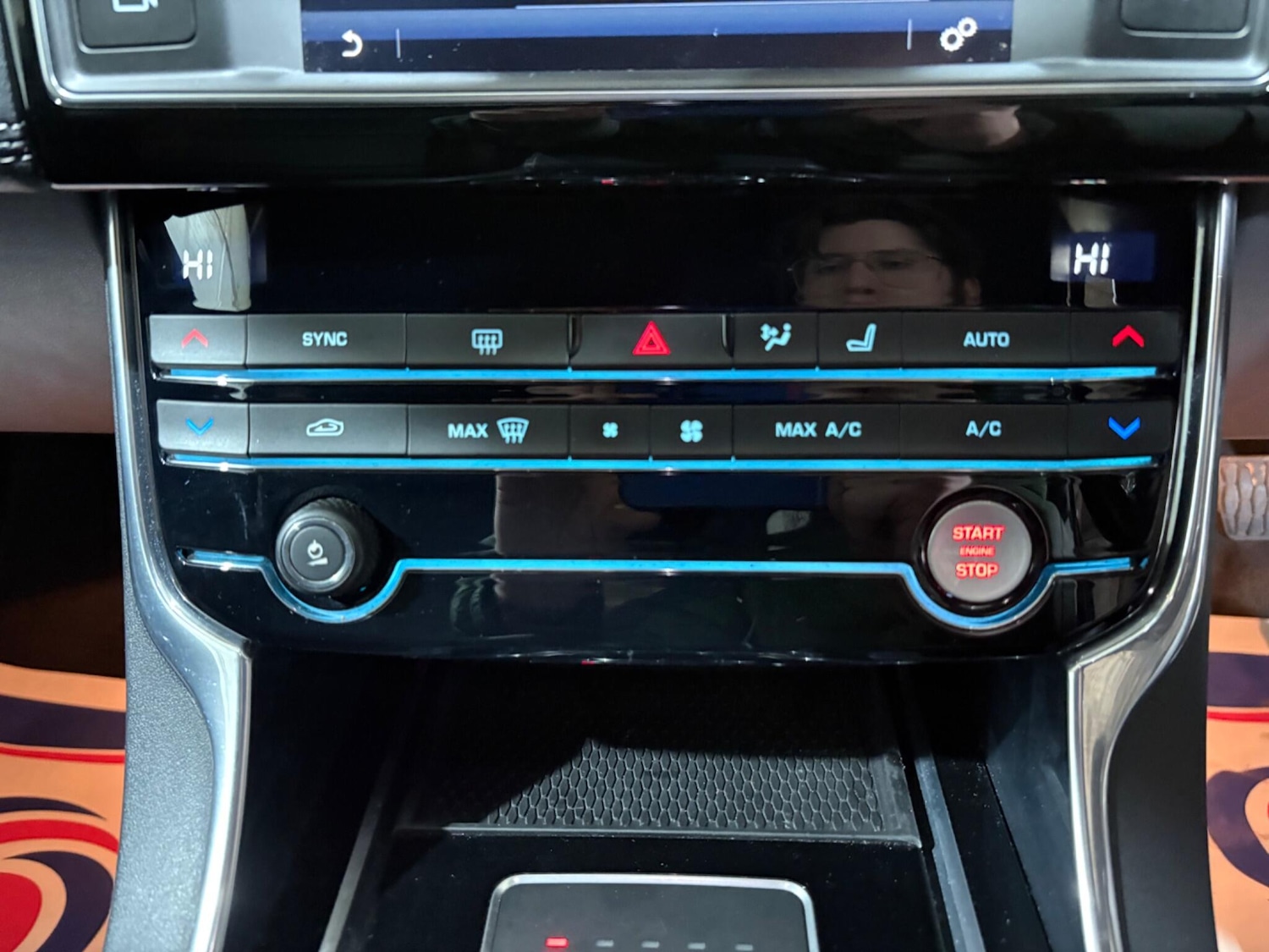 Used Jaguar XE 2017 for sale - 76657105: Photo 19