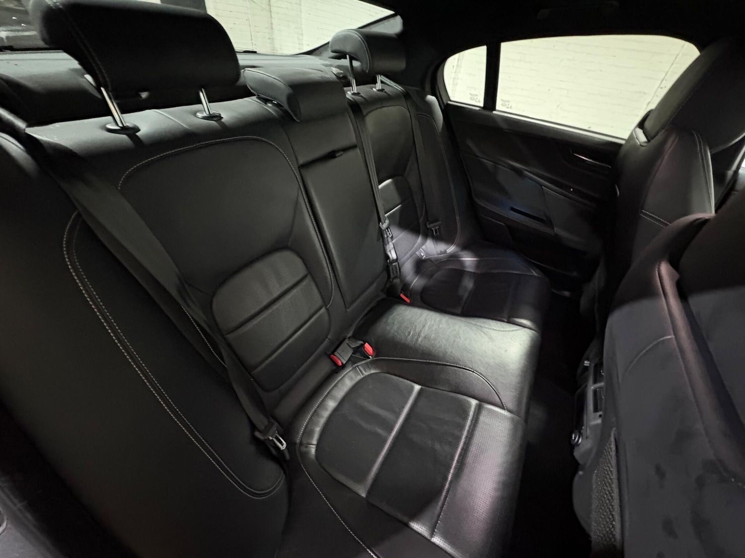 Used Jaguar XE 2017 for sale - 76657105: Photo 30