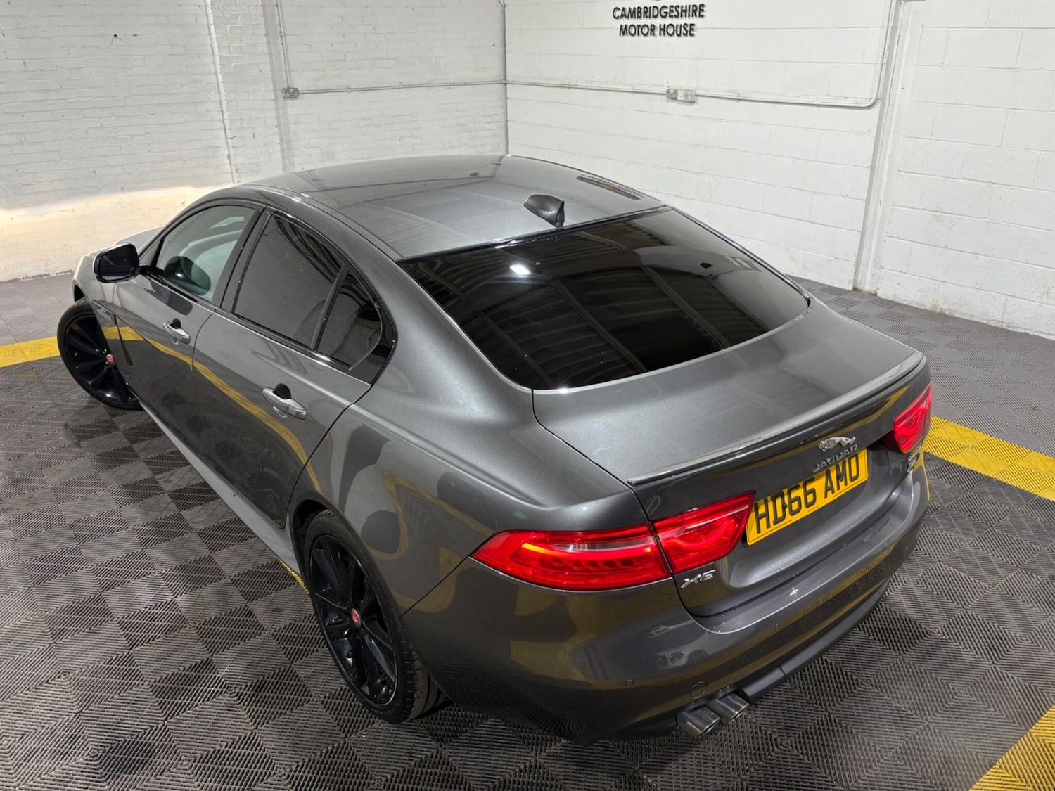 Used Jaguar XE 2017 for sale - 76657105: Photo 37