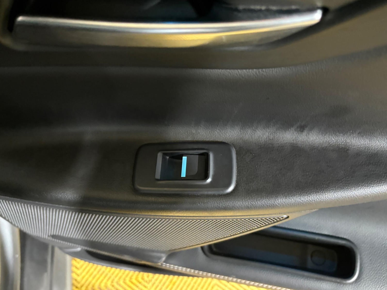 Used Jaguar XE 2017 for sale - 76657105: Photo 44