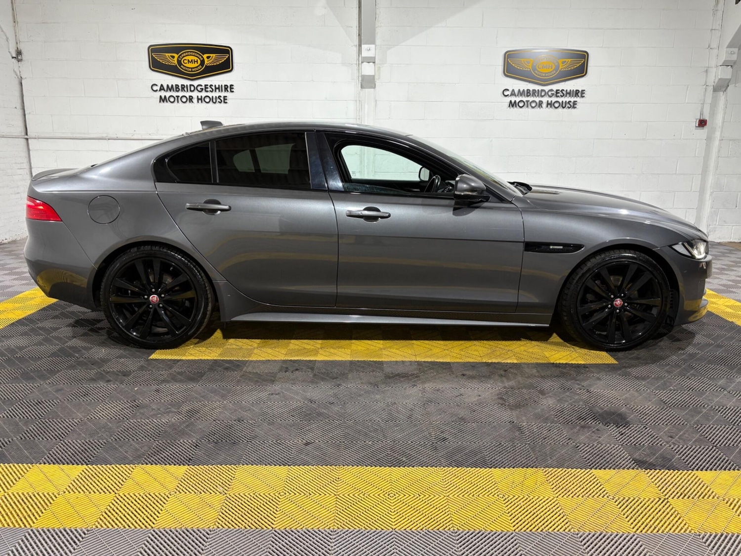 Used Jaguar XE 2017 for sale - 76657105: Photo 51