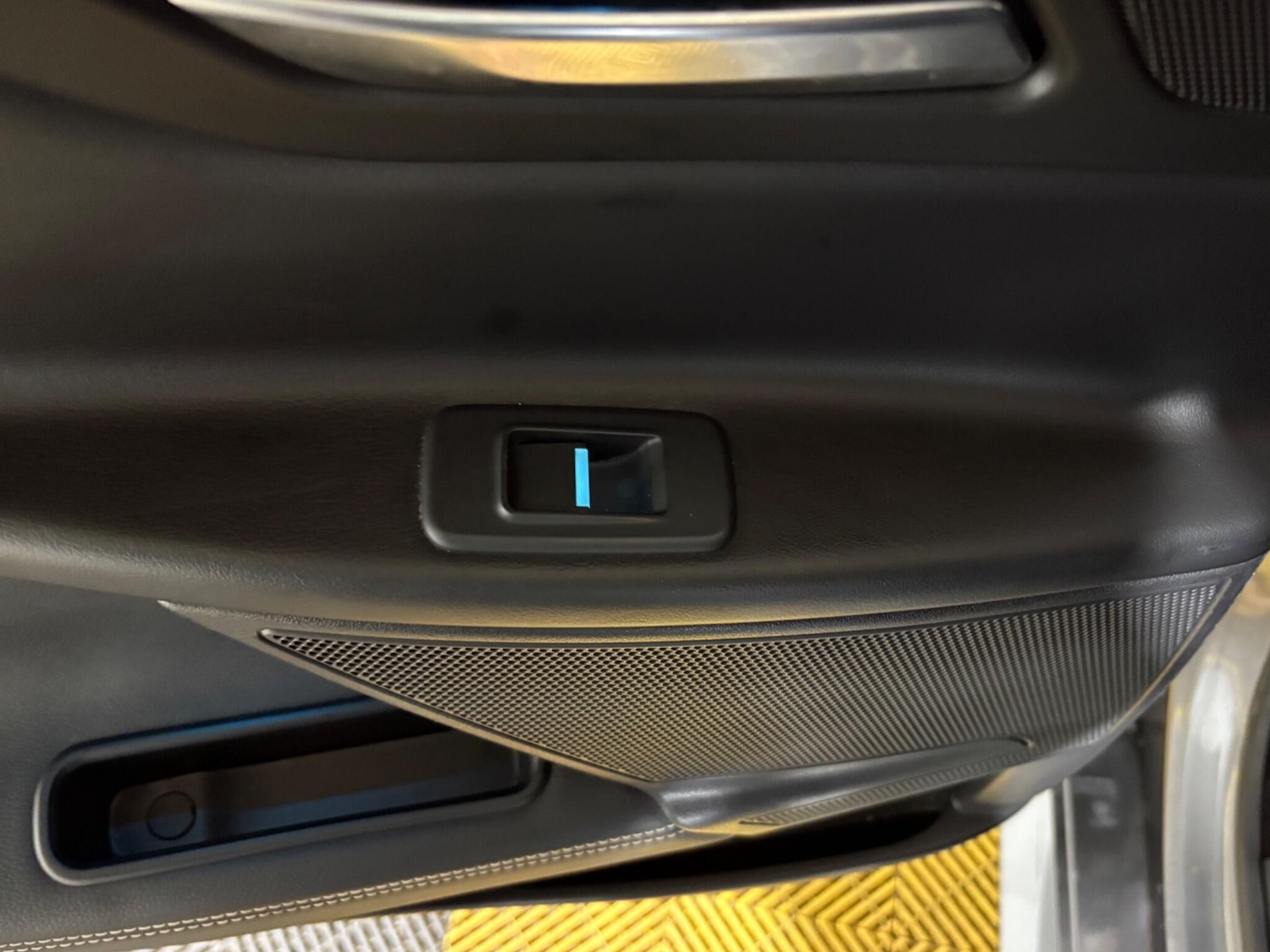 Used Jaguar XE 2017 for sale - 76657105: Photo 59