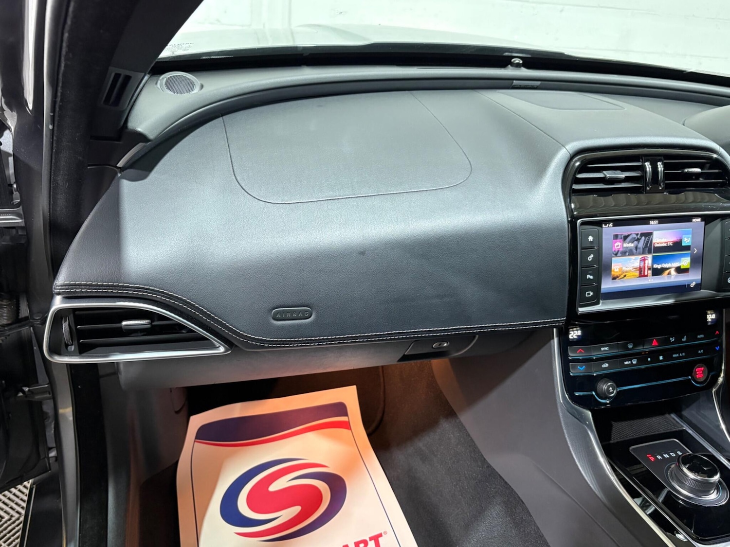 Used Jaguar XE 2017 for sale - 76657105: Photo 61