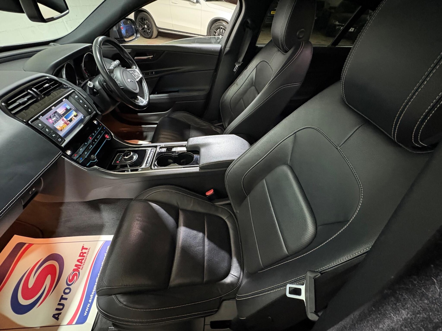 Used Jaguar XE 2017 for sale - 76657105: Photo 66