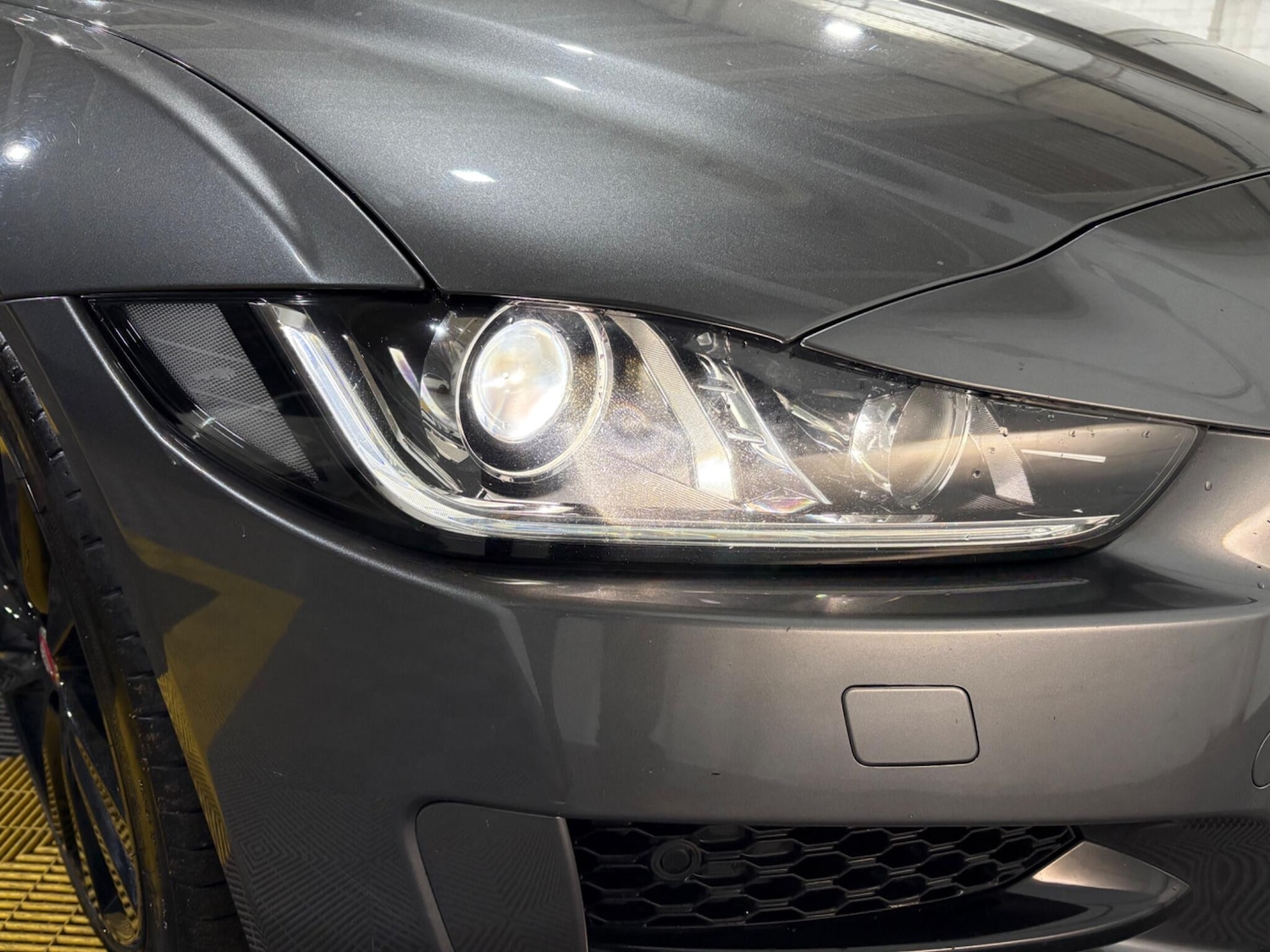 Used Jaguar XE 2017 for sale - 76657105: Photo 77