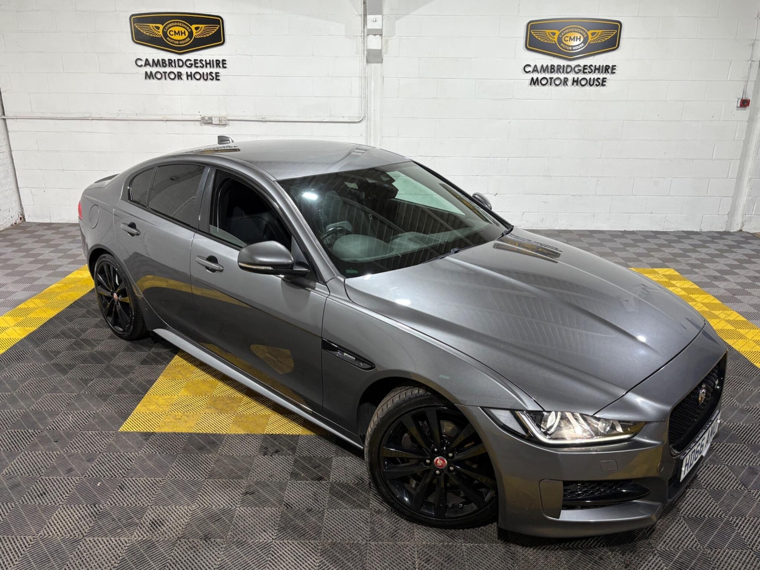 Used Jaguar XE 2017 for sale - 76657105: Photo 79