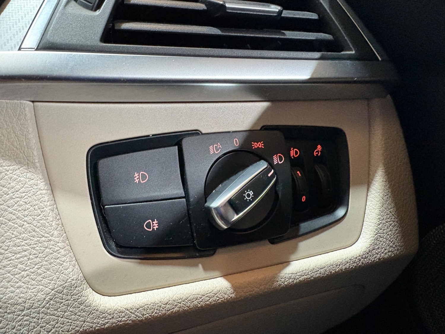 Used BMW 3 Series 2018 for sale - 76667118: Photo 34