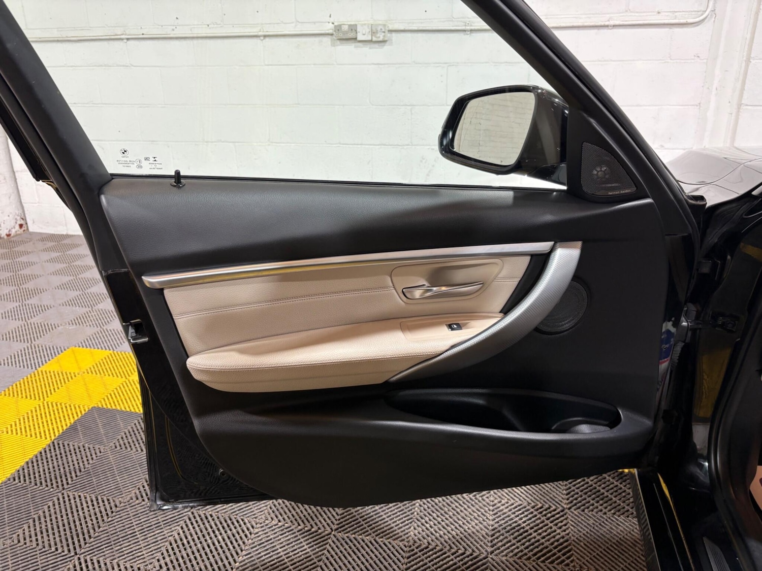 Used BMW 3 Series 2018 for sale - 76667118: Photo 62