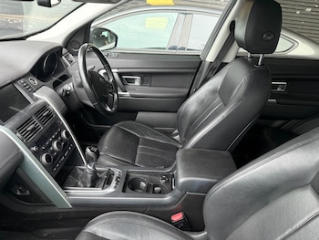 Used Land Rover Discovery Sport 2016 for sale - 76240019: Photo 3