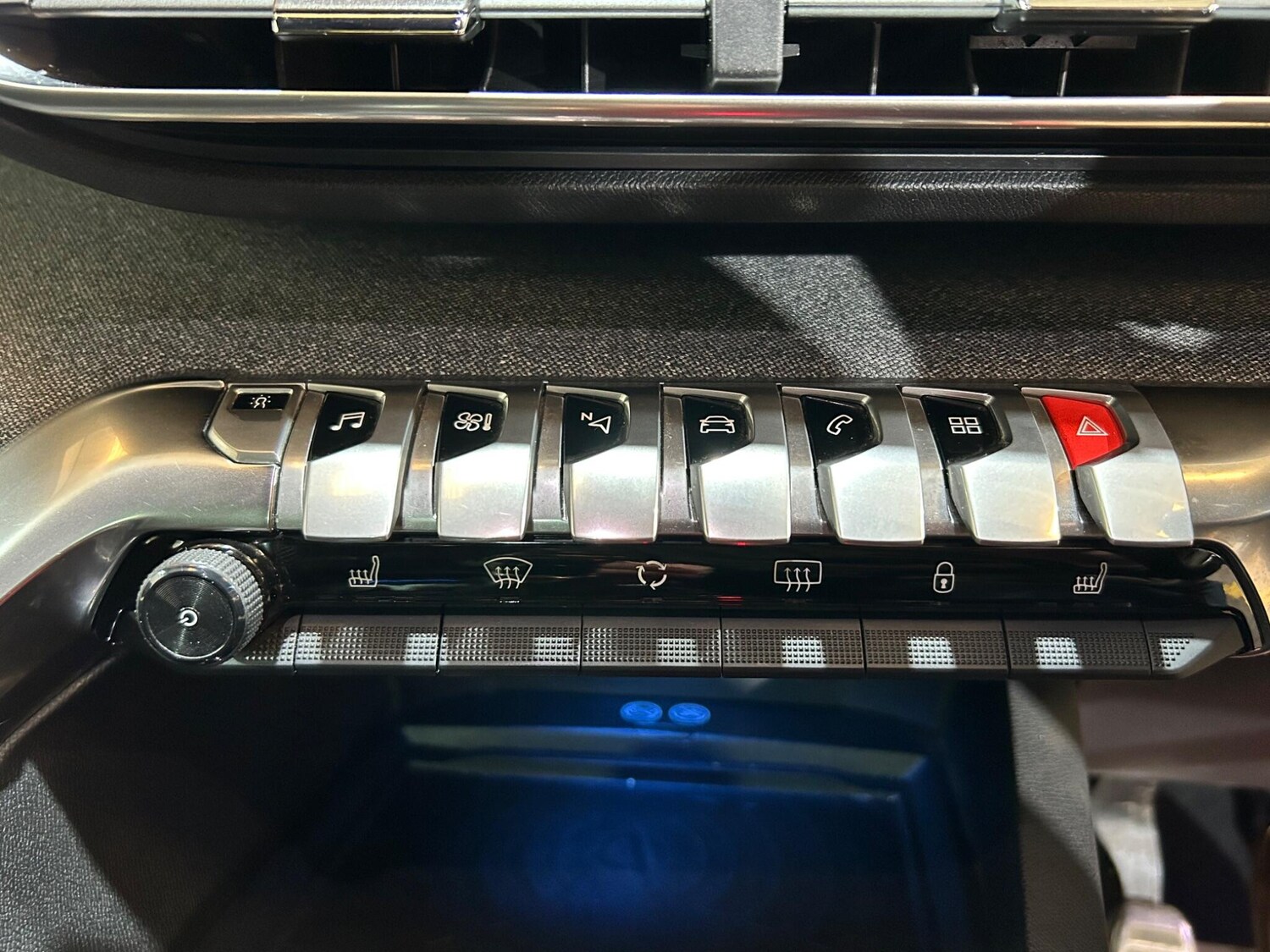 Used Peugeot 3008 2019 for sale - 76122313: Photo 22