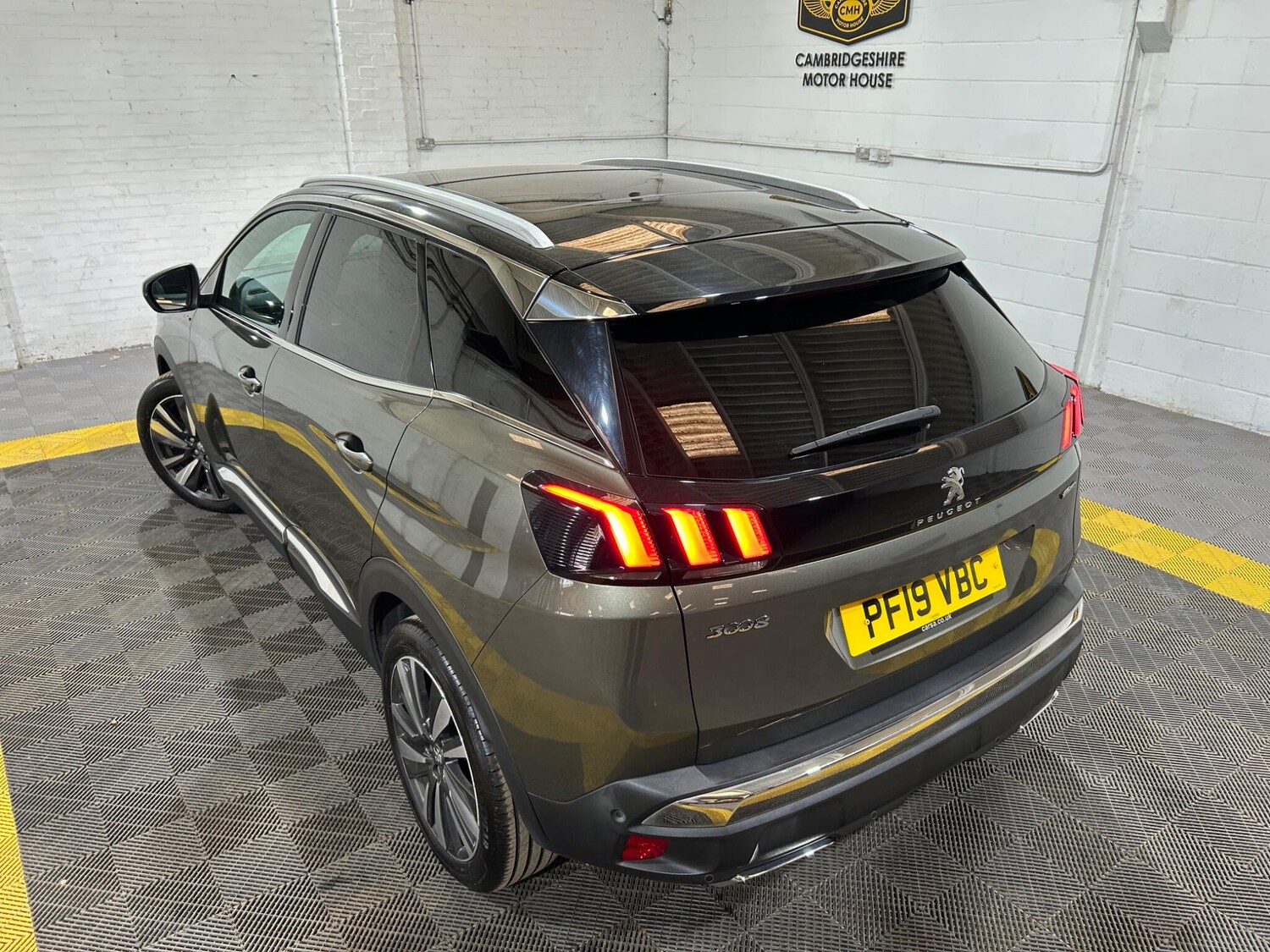 Used Peugeot 3008 2019 for sale - 76122313: Photo 3