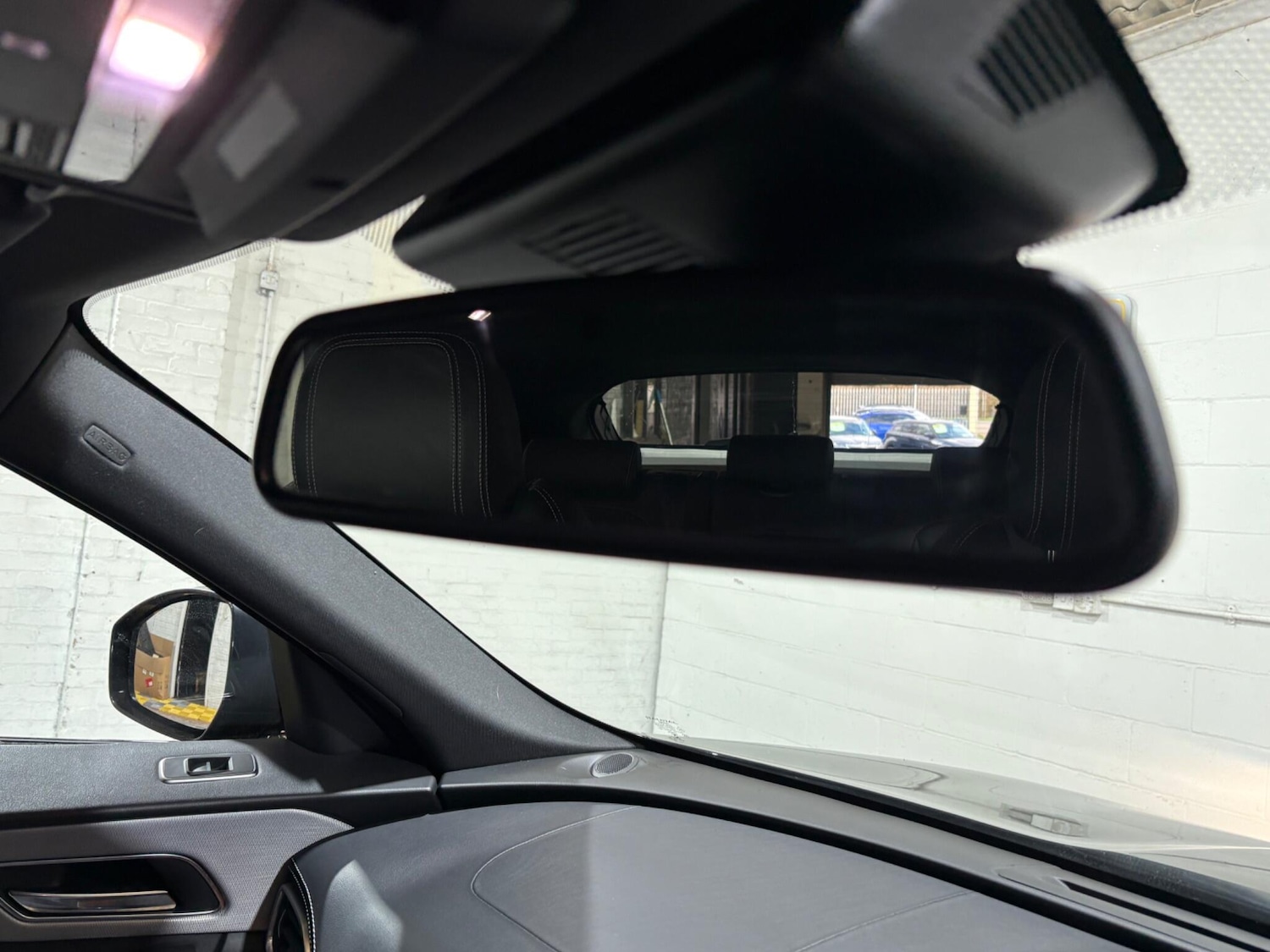 Used Jaguar F-Pace 2017 for sale - 76976759: Photo 15