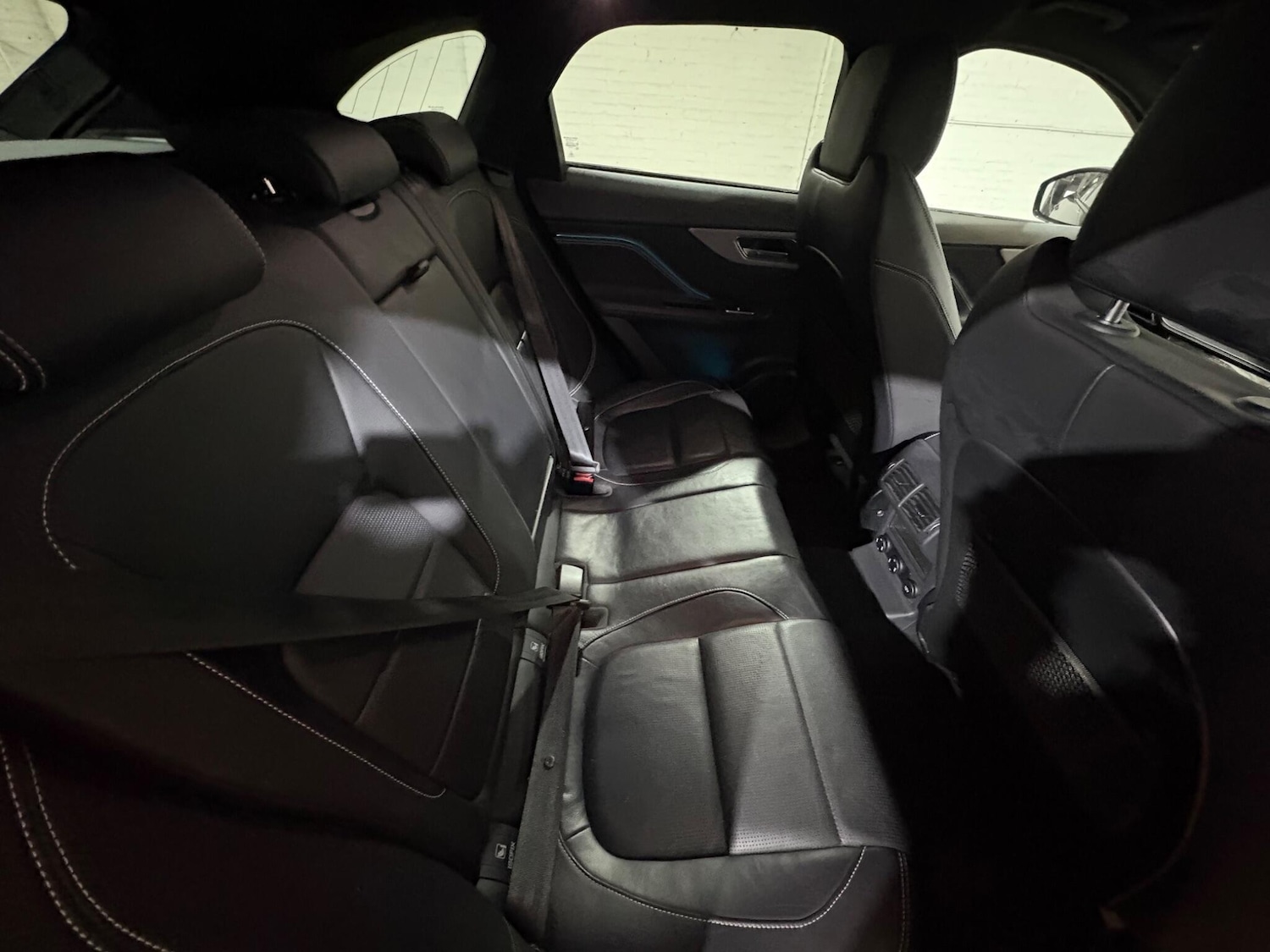 Used Jaguar F-Pace 2017 for sale - 76976759: Photo 45