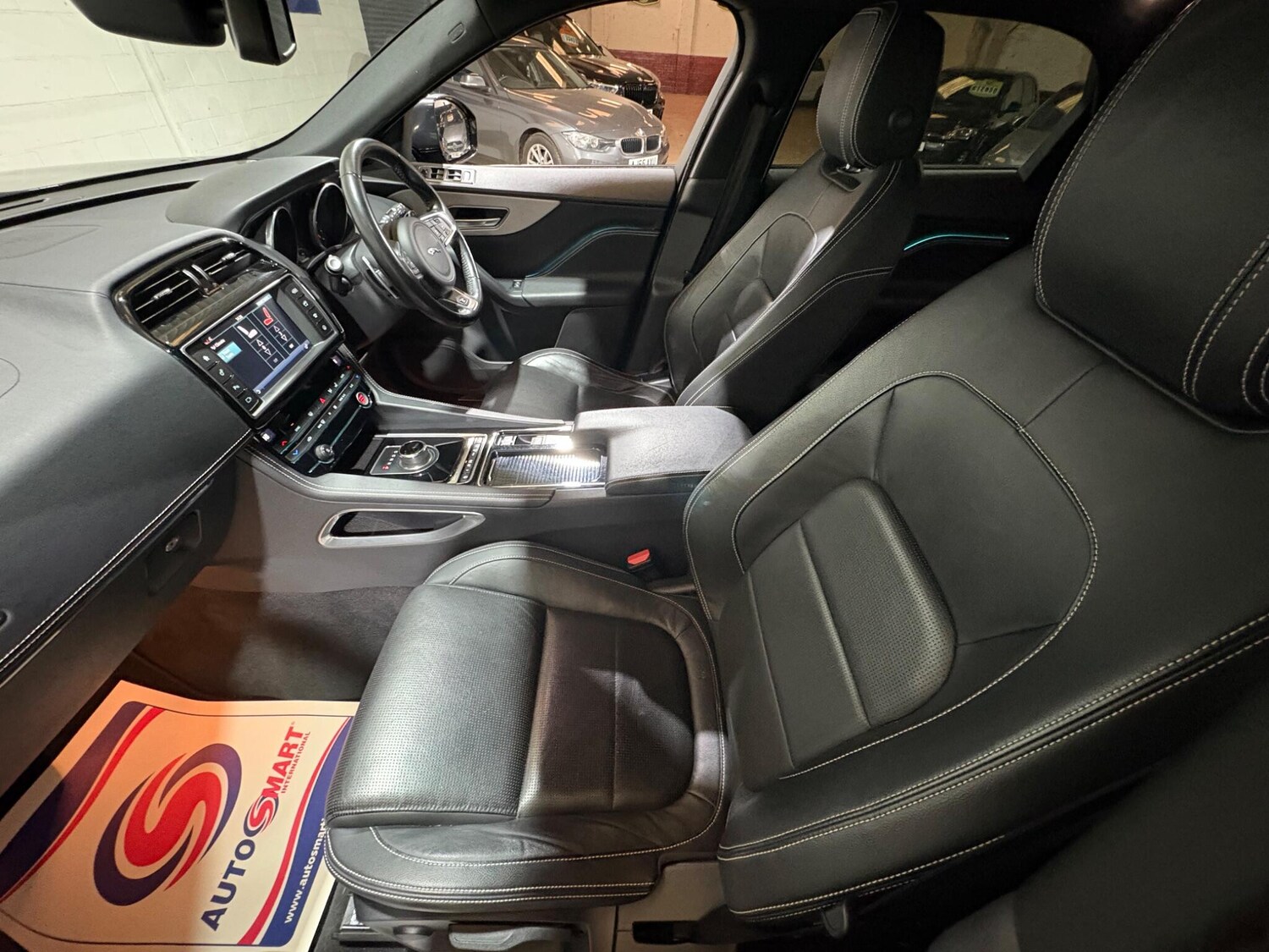 Used Jaguar F-Pace 2017 for sale - 76976759: Photo 59