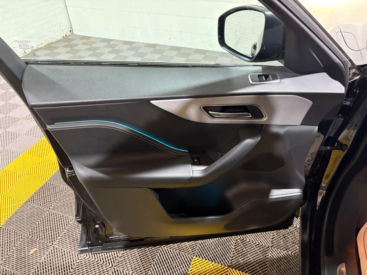 Used Jaguar F-Pace 2017 for sale - 76976759: Photo 62