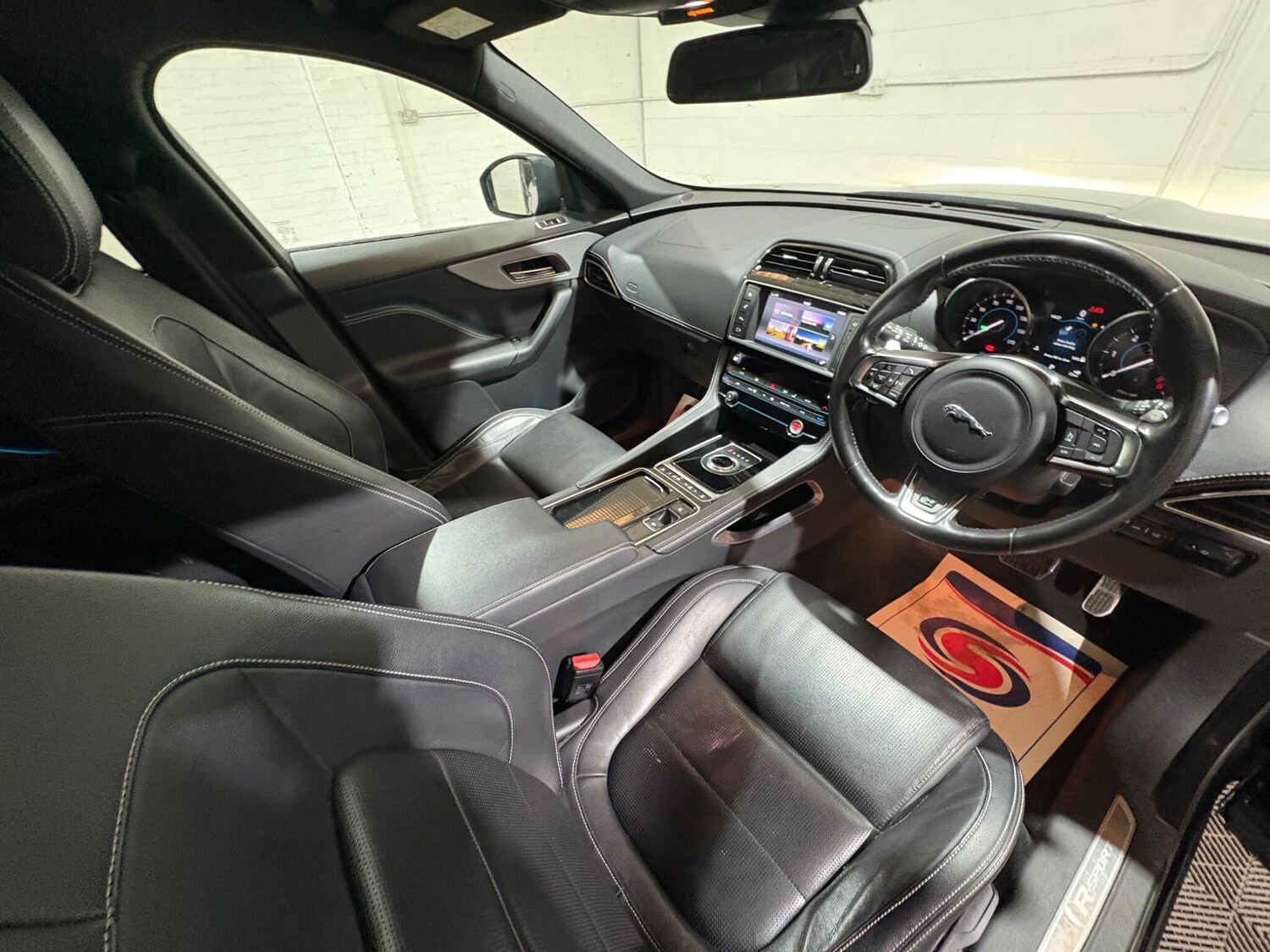 Used Jaguar F-Pace 2017 for sale - 76976759: Photo 65