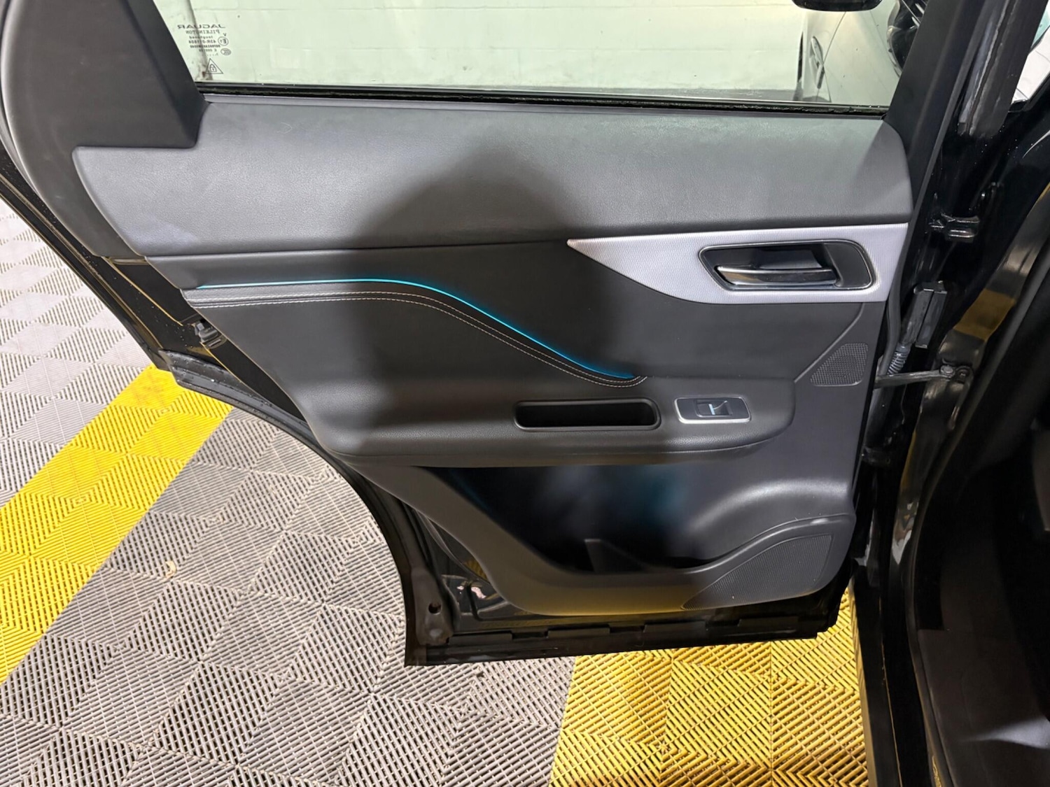 Used Jaguar F-Pace 2017 for sale - 76976759: Photo 80