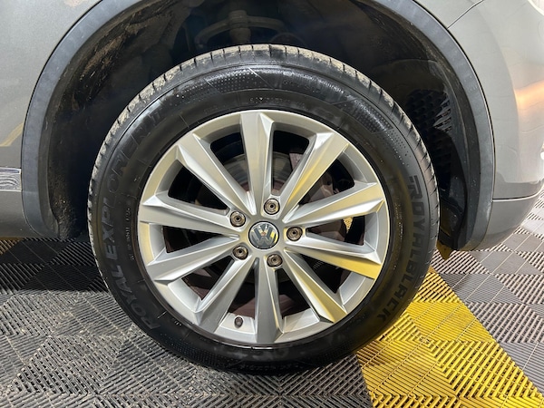 Used Volkswagen Touareg 2014 for sale - 76215279: Photo 14
