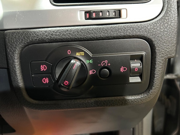 Used Volkswagen Touareg 2014 for sale - 76215279: Photo 26