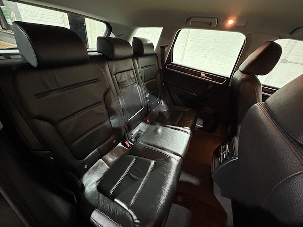 Used Volkswagen Touareg 2014 for sale - 76215279: Photo 42