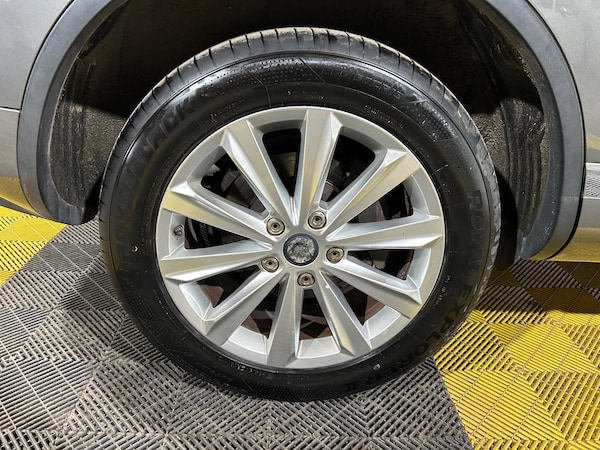 Used Volkswagen Touareg 2014 for sale - 76215279: Photo 48
