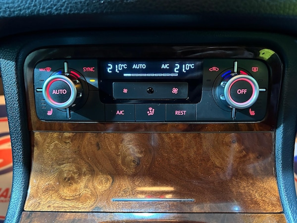 Used Volkswagen Touareg 2014 for sale - 76215279: Photo 52