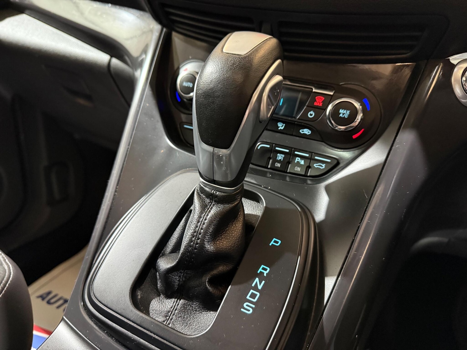 Used Ford Kuga 2014 for sale - 76137832: Photo 15