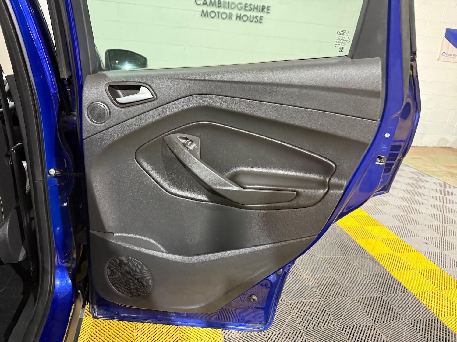 Used Ford Kuga 2014 for sale - 76137832: Photo 42