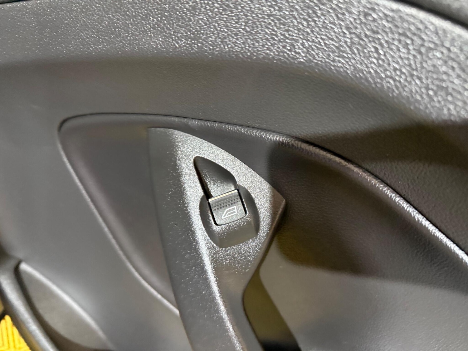 Used Ford Kuga 2014 for sale - 76137832: Photo 44