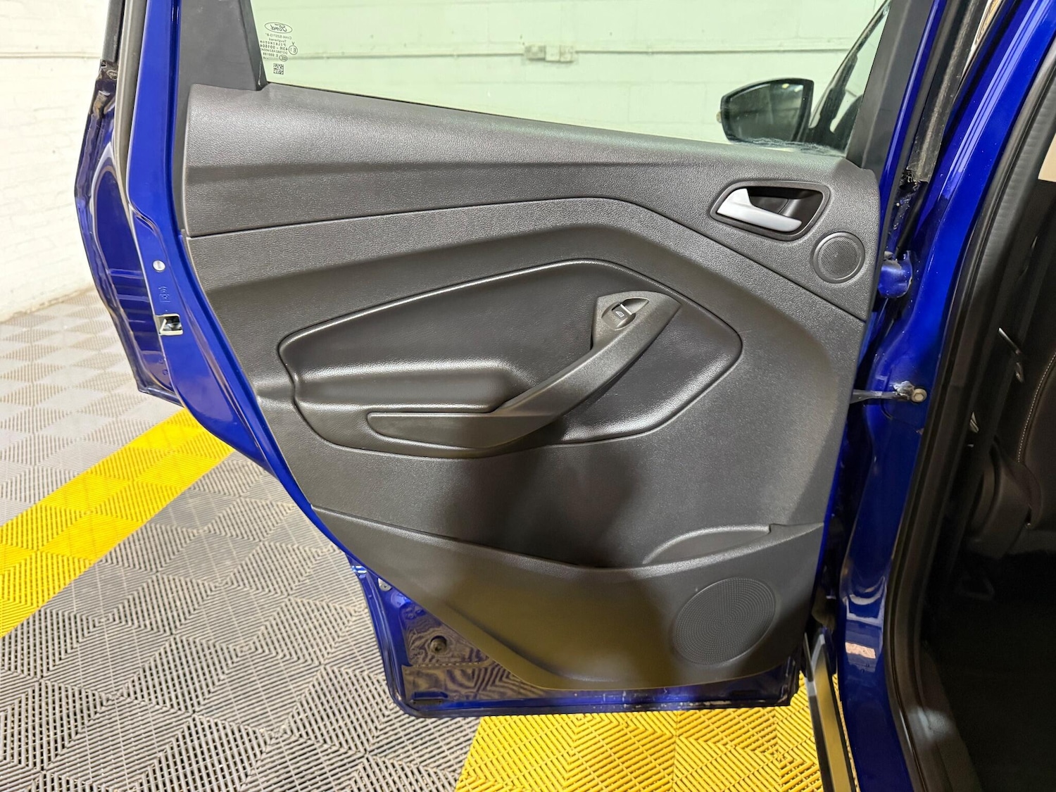 Used Ford Kuga 2014 for sale - 76137832: Photo 49