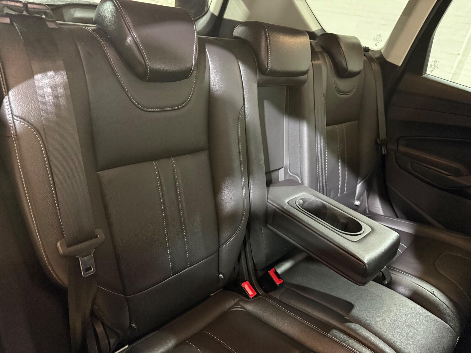 Used Ford Kuga 2014 for sale - 76137832: Photo 6