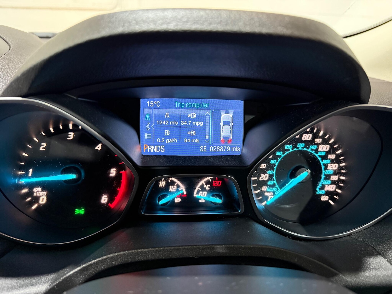 Used Ford Kuga 2014 for sale - 76137832: Photo 9