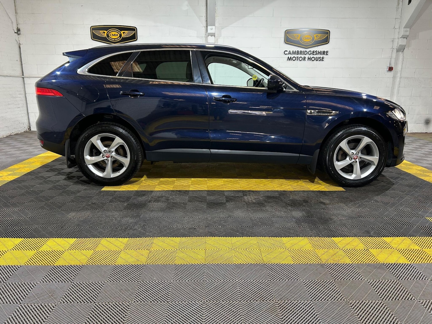 Used Jaguar F-Pace 2016 for sale - 76753050: Photo 88