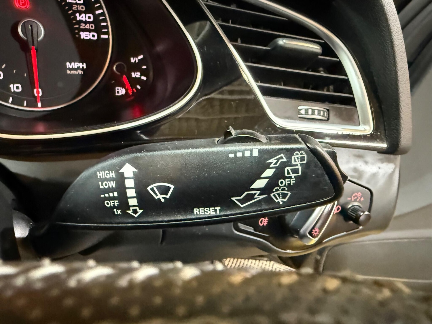 Used Audi A4 Avant 2015 for sale - 77637524: Photo 30