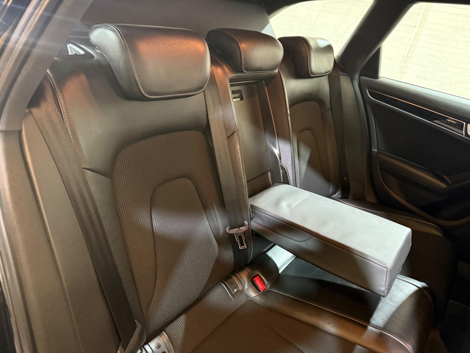 Used Audi A4 Avant 2015 for sale - 77637524: Photo 42