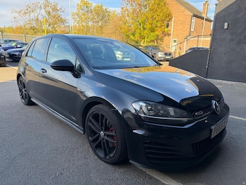 Used Volkswagen Golf 2015 for sale - 76371007: Photo