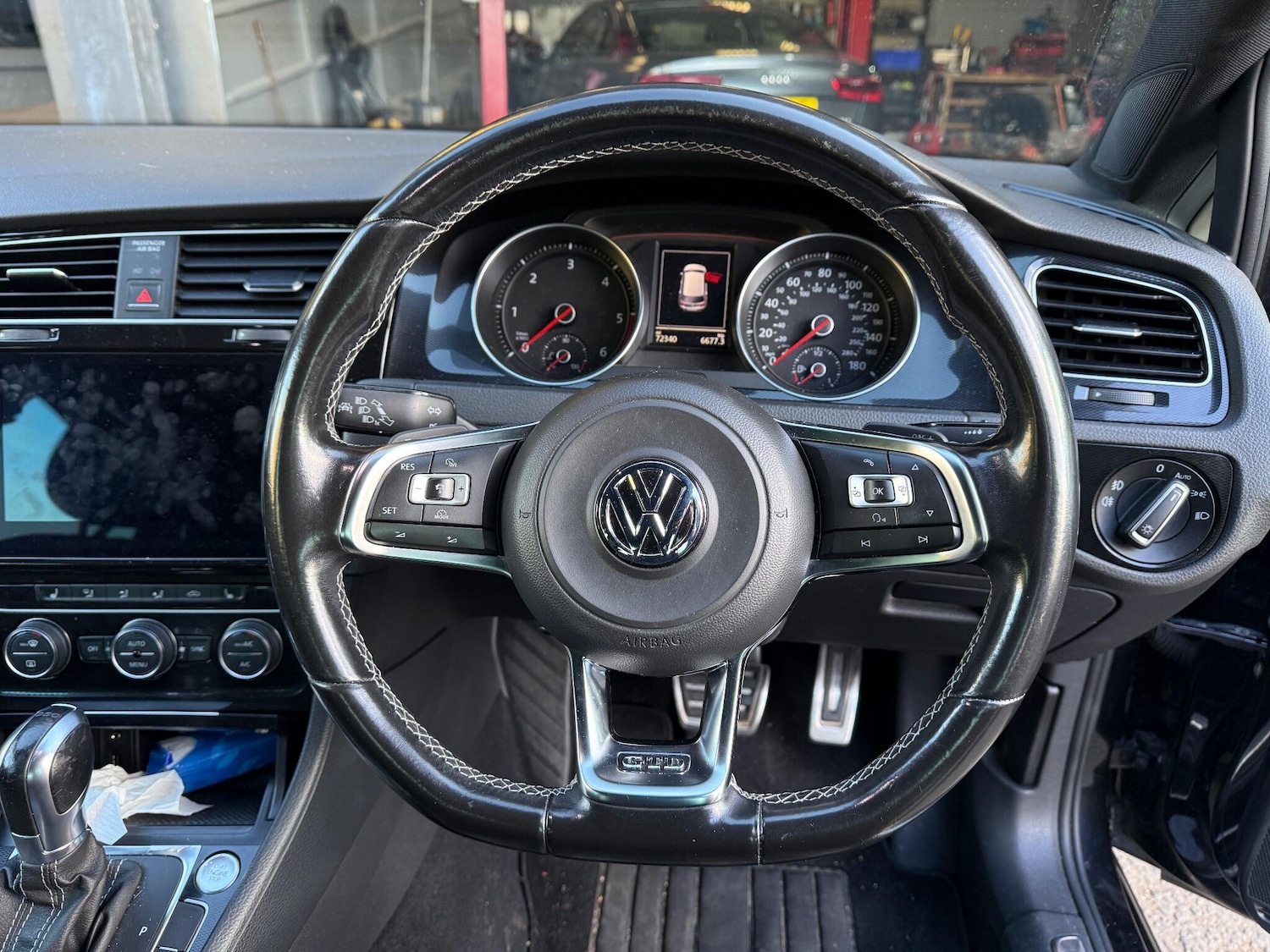 Used Volkswagen Golf 2015 for sale - 76371007: Photo 8
