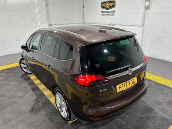 Used Vauxhall Zafira Tourer 2017 for sale - 76084149: Photo 4