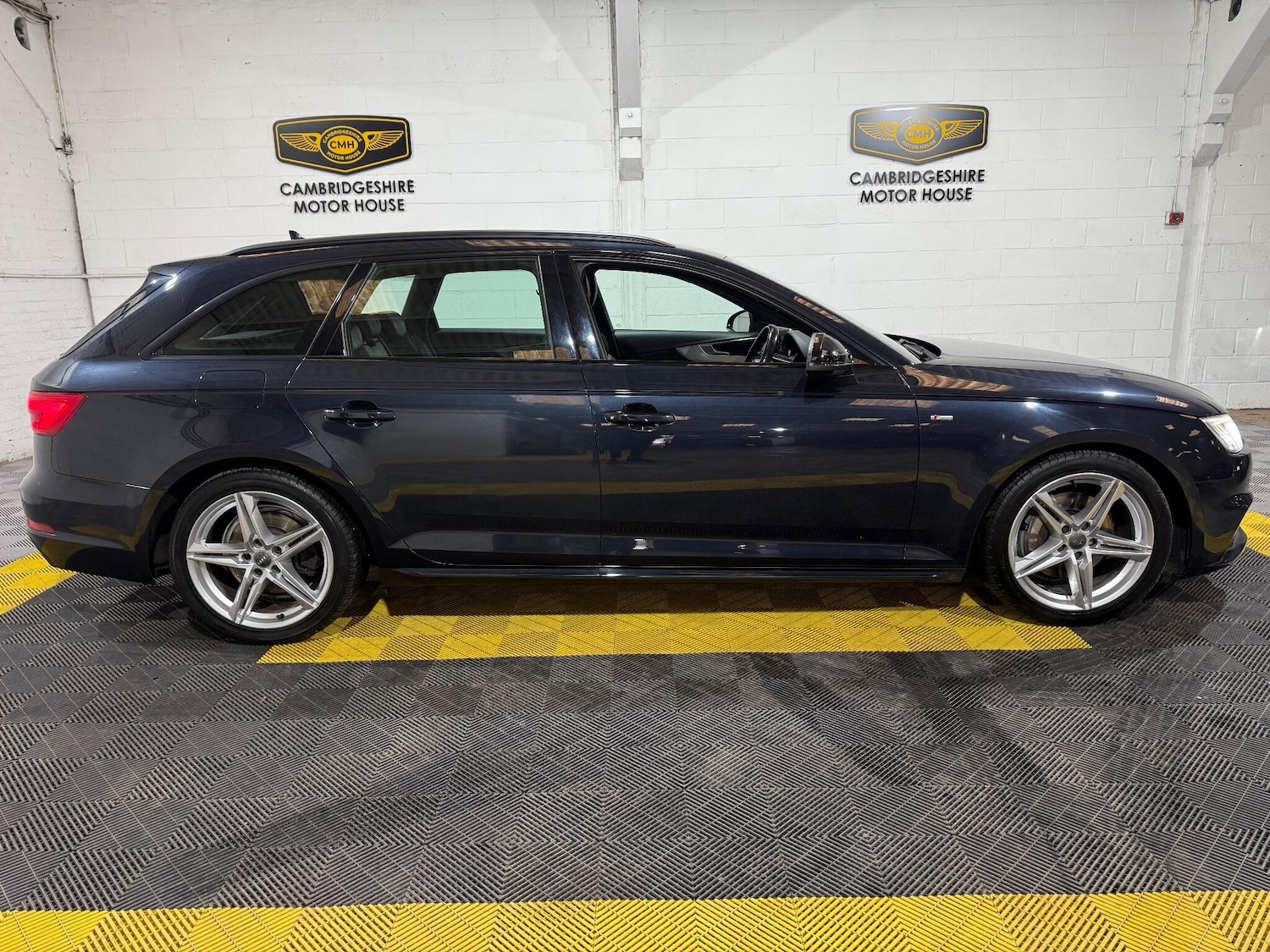 Used Audi A4 Avant 2017 for sale - 76270188: Photo 22