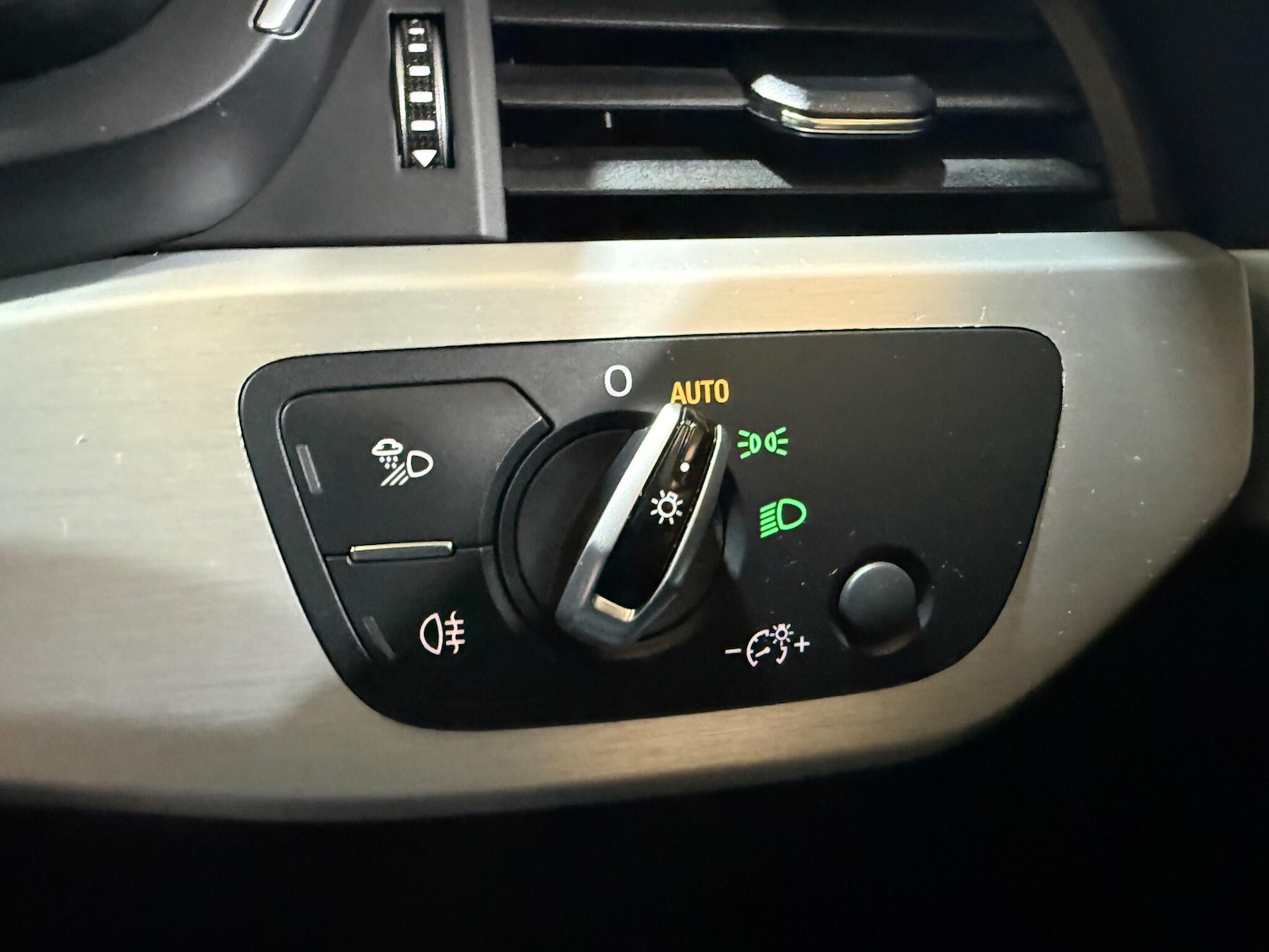 Used Audi A4 Avant 2017 for sale - 76270188: Photo 35