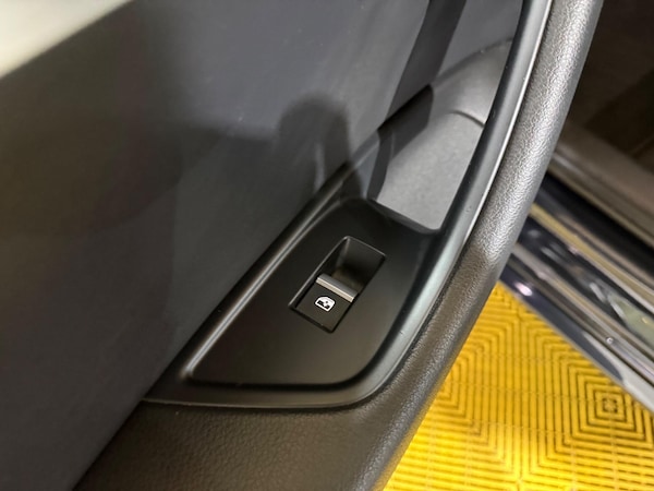 Used Audi A4 Avant 2017 for sale - 76270188: Photo 54