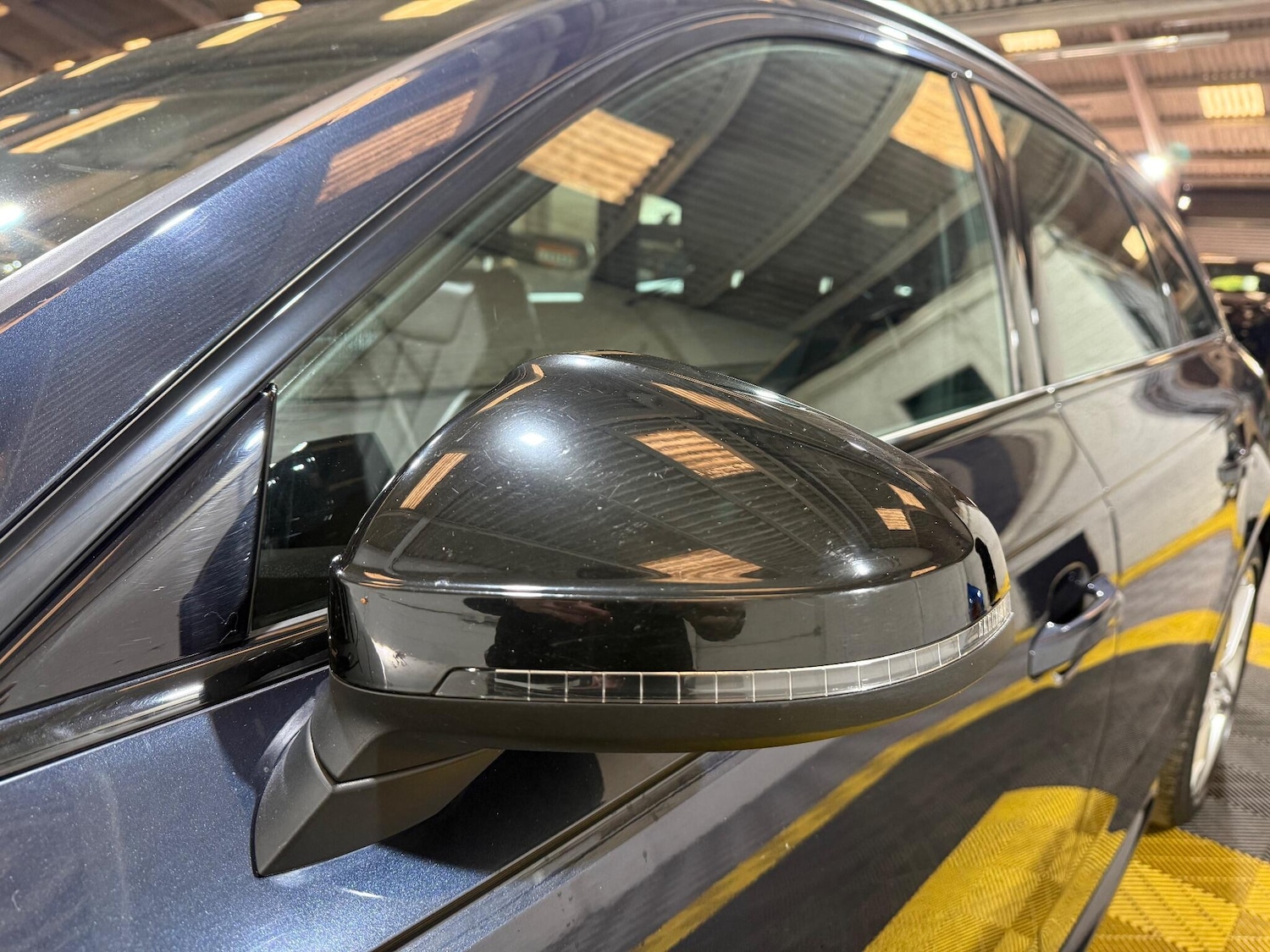 Used Audi A4 Avant 2017 for sale - 76270188: Photo 64